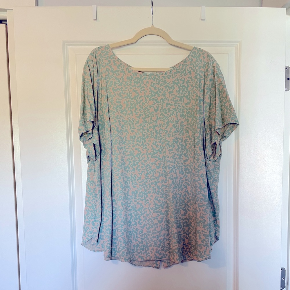 Short Sleeve Blouse with Button Up Back
